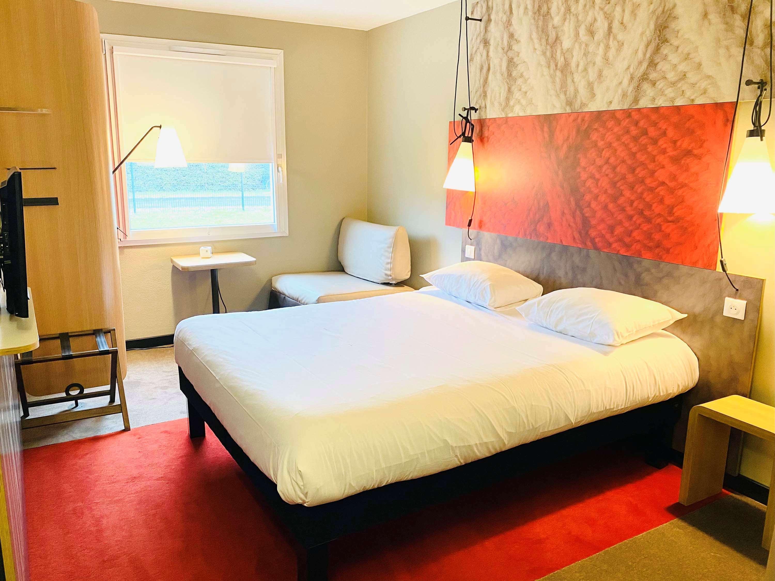 Ibis Budget Caen Porte De Bretagne Bretteville-sur-Odon Exterior photo