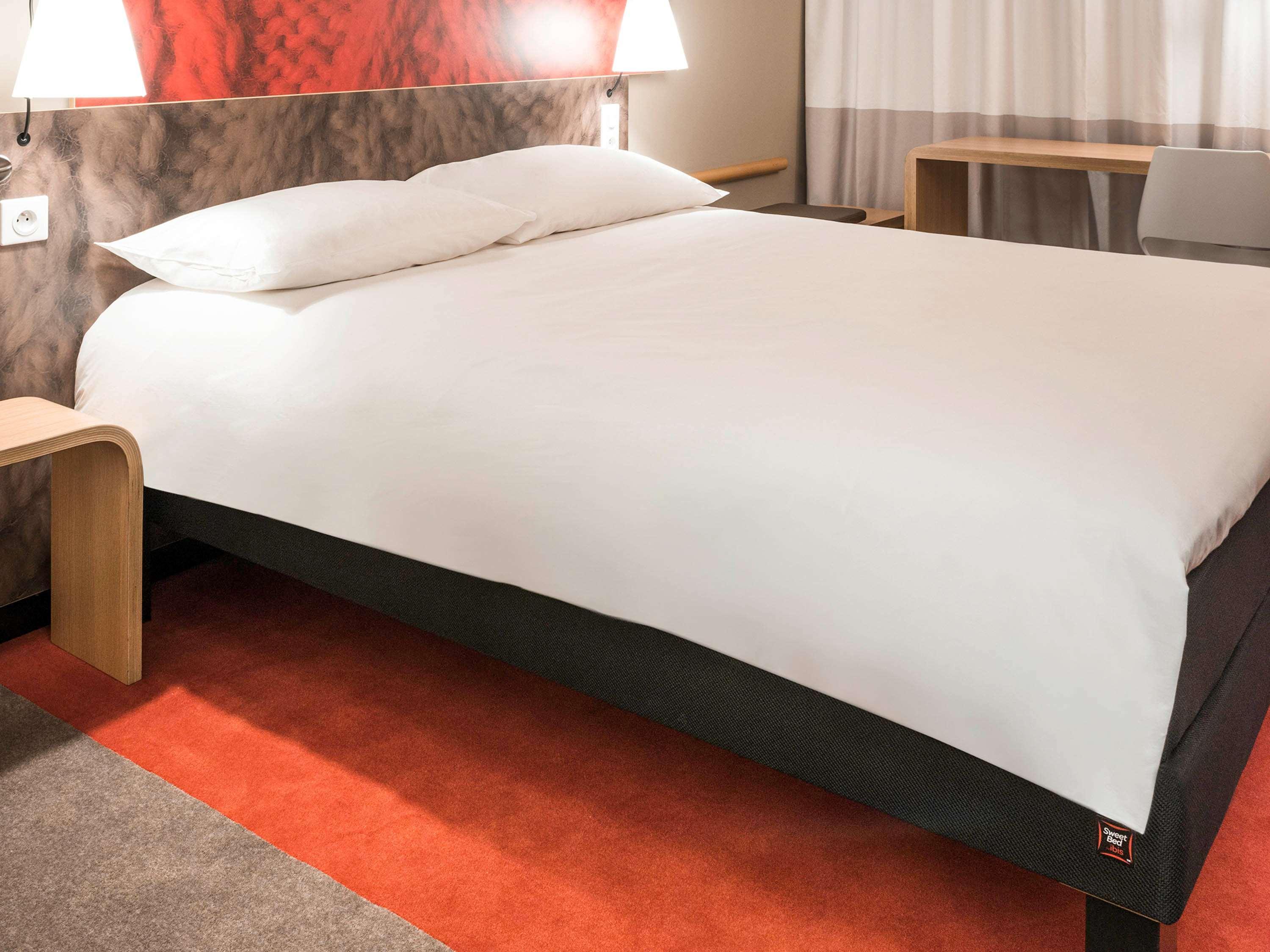 Ibis Budget Caen Porte De Bretagne Bretteville-sur-Odon Exterior photo