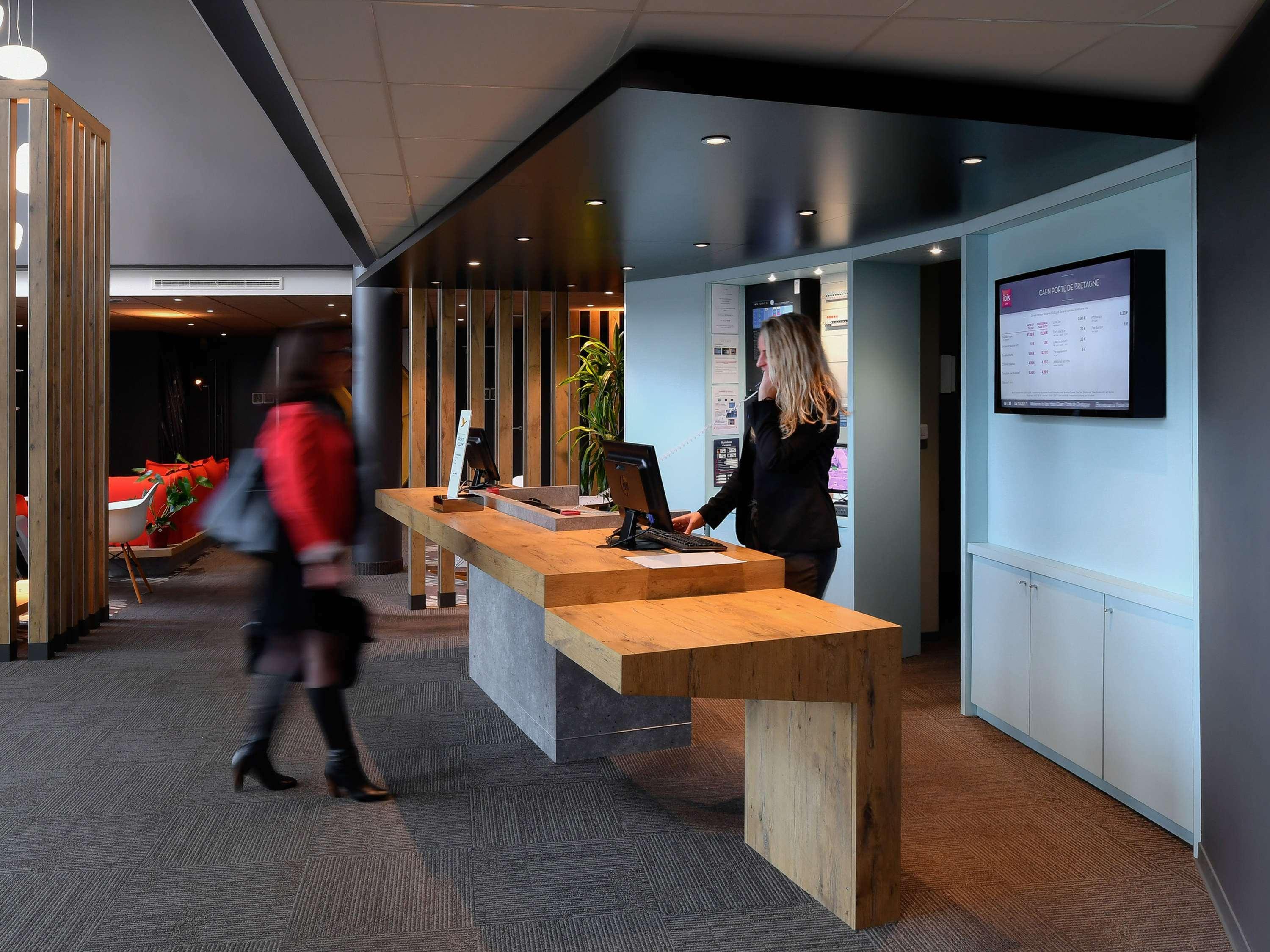 Ibis Budget Caen Porte De Bretagne Bretteville-sur-Odon Exterior photo