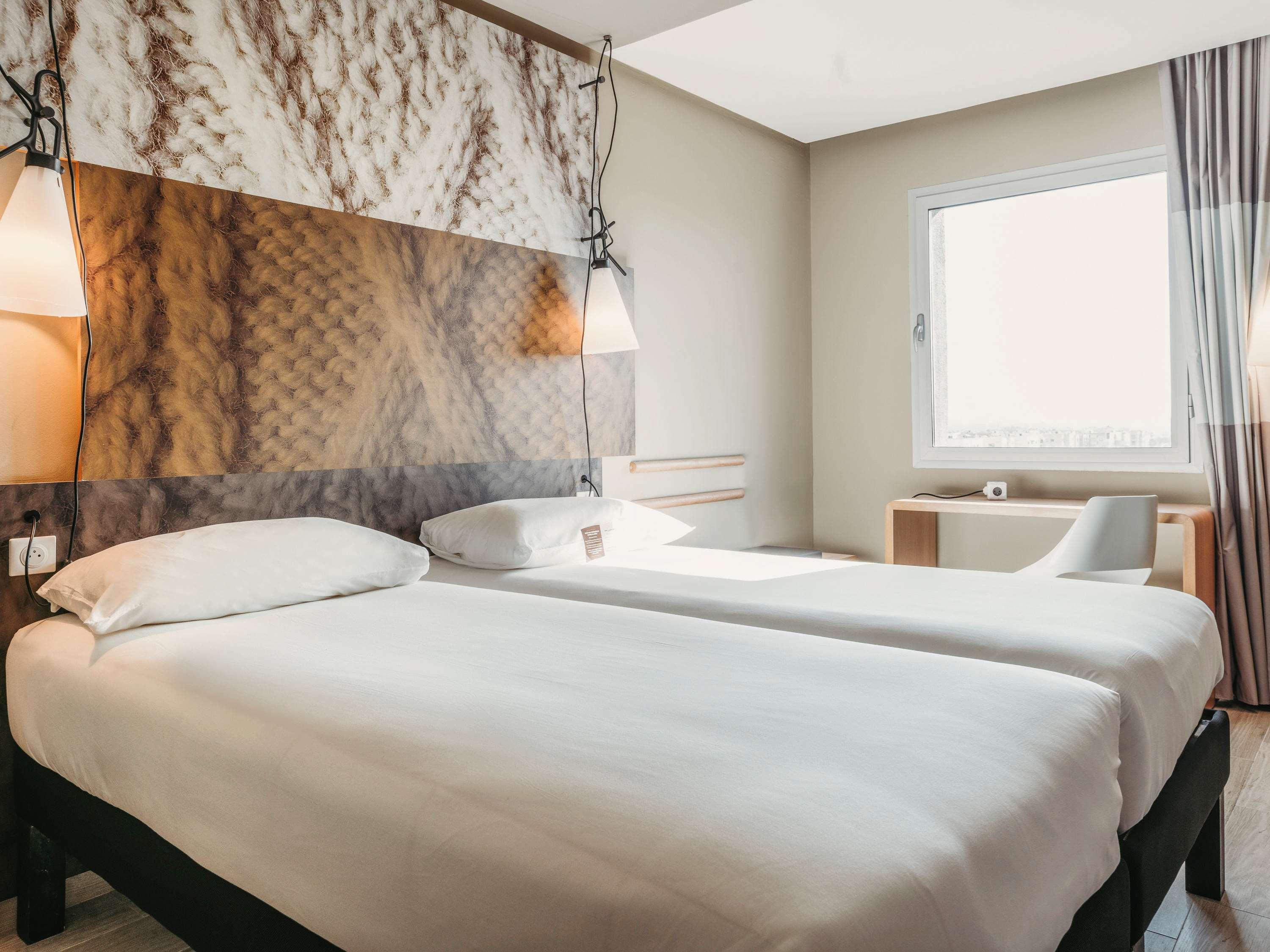 Ibis Budget Caen Porte De Bretagne Bretteville-sur-Odon Exterior photo