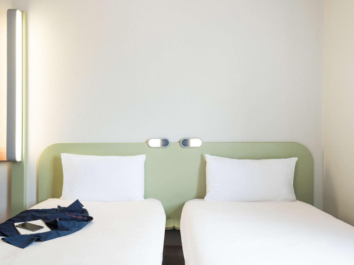 Ibis Budget Caen Porte De Bretagne Bretteville-sur-Odon Exterior photo